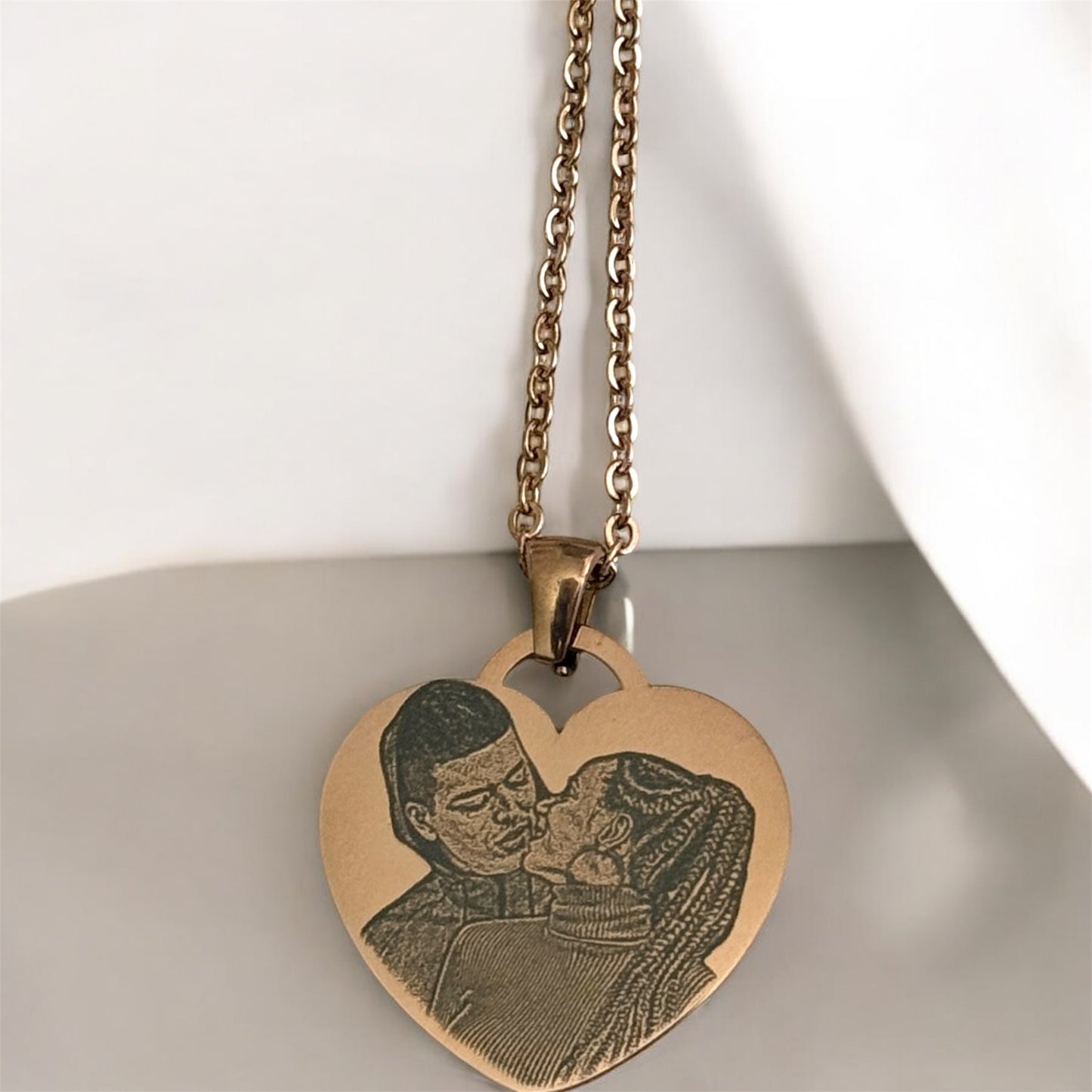 Collar de corazón - Retrato de Persona