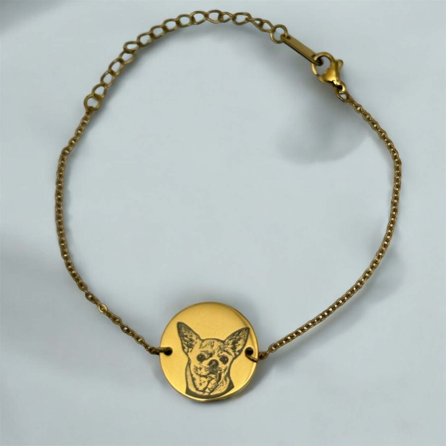 Pulsera con dije redondo