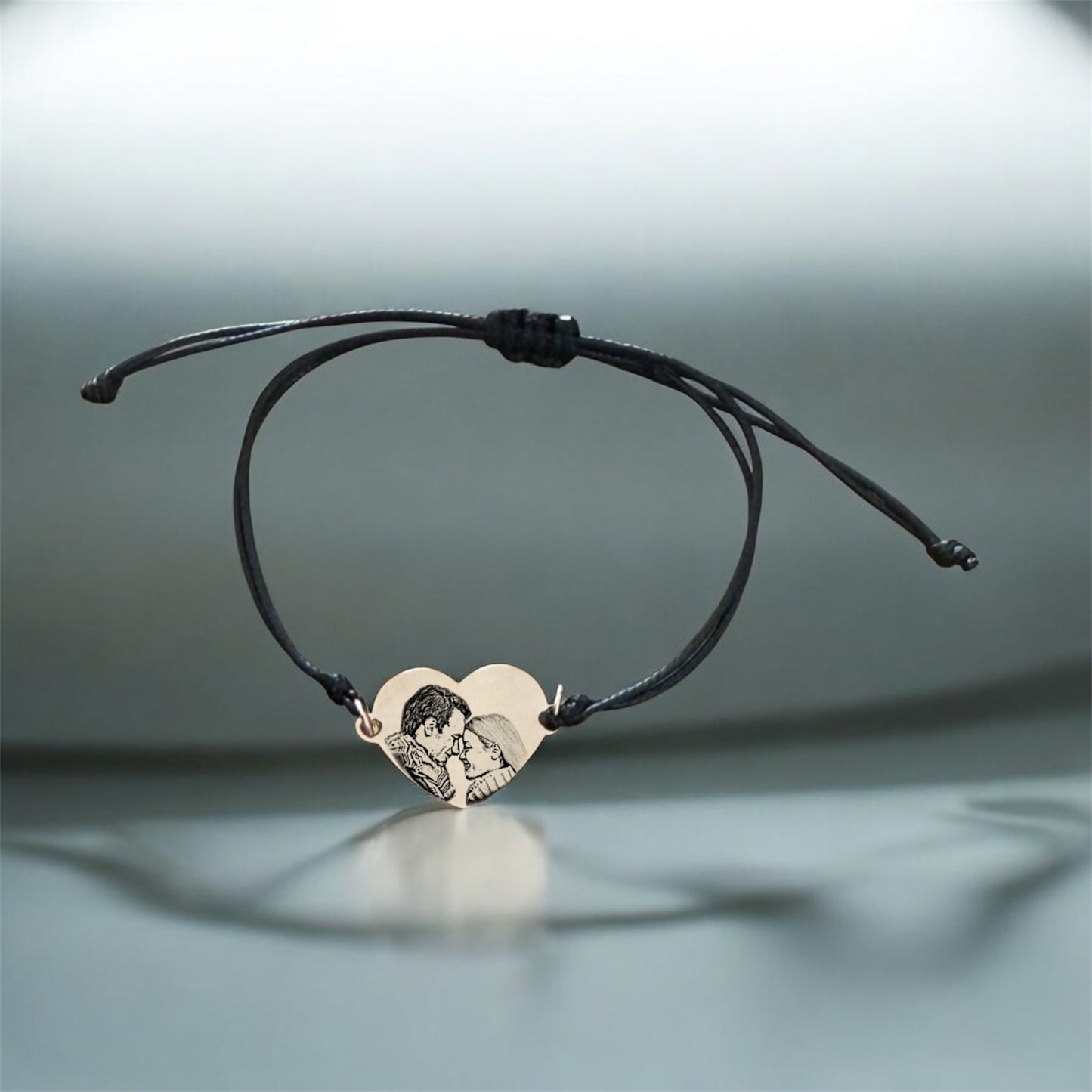 Pulsera con dije de corazón- Retrato Personas