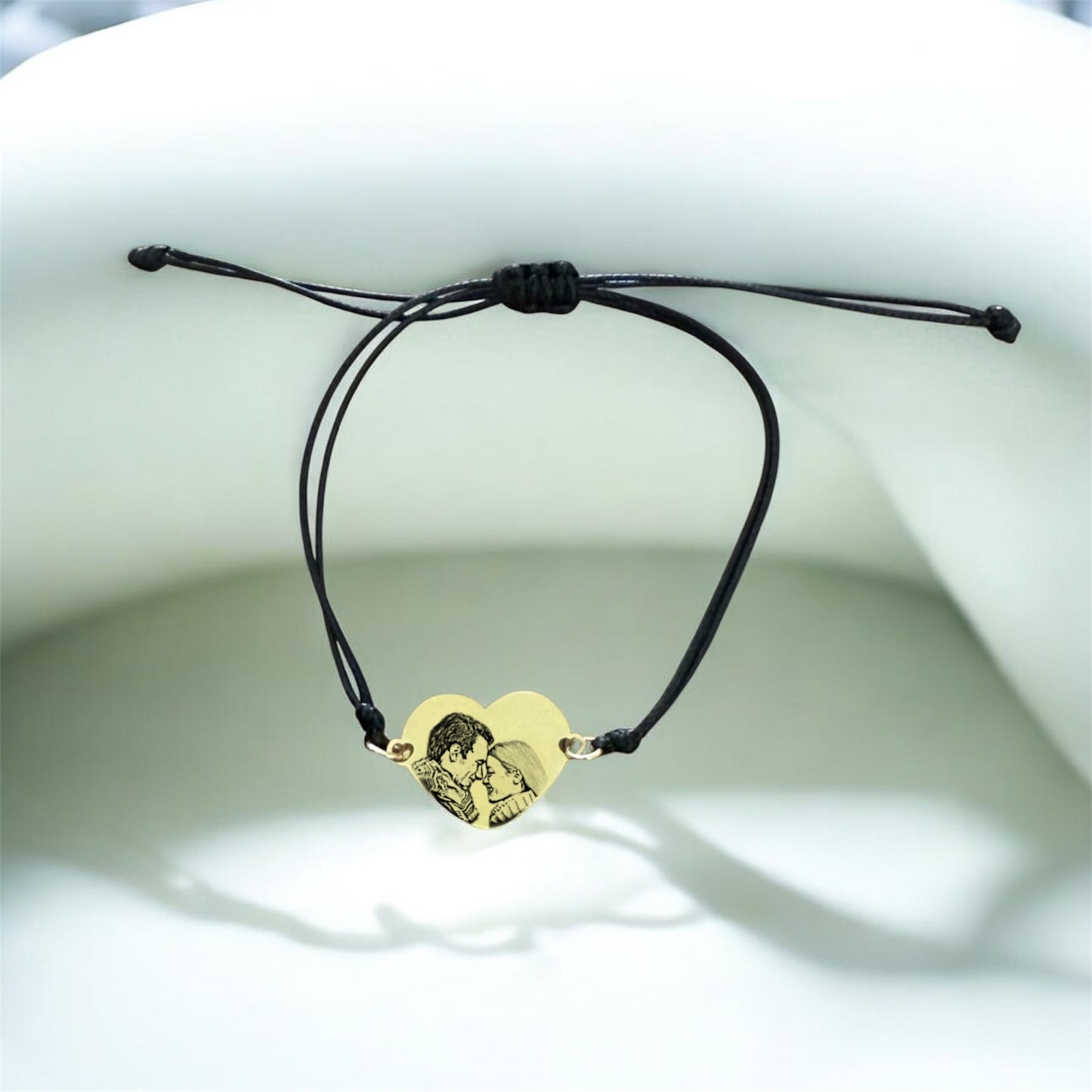 Pulsera con dije de corazón- Retrato Personas