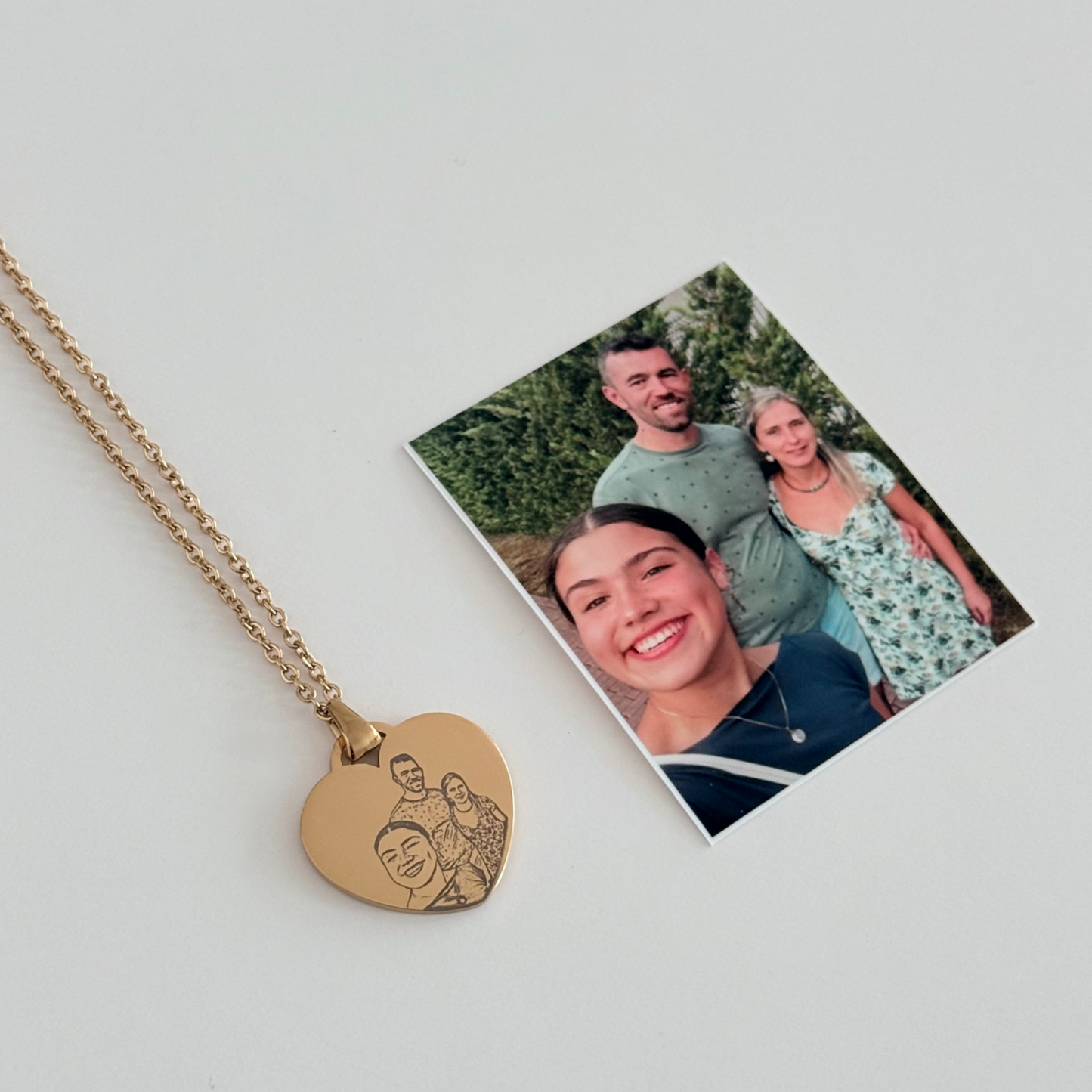 Collar de corazón - Retrato de Persona