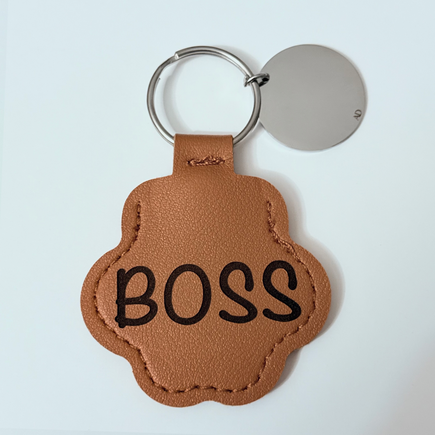 Llavero de Cuero Vegano con dije grabado de mascota