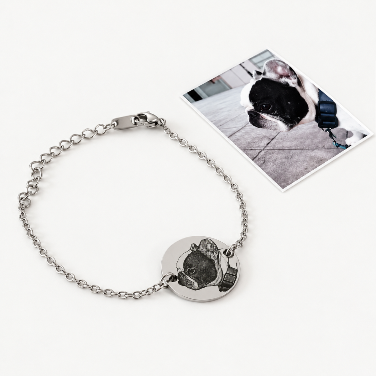 Pulsera con dije redondo