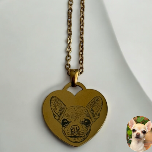 Collar con dije de corazón