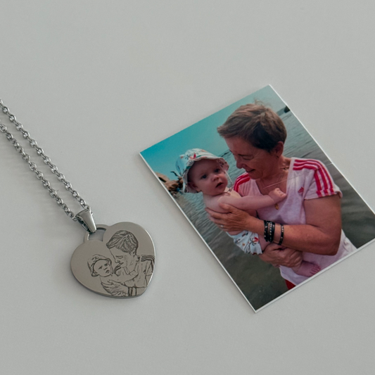 Collar de corazón - Retrato de Persona