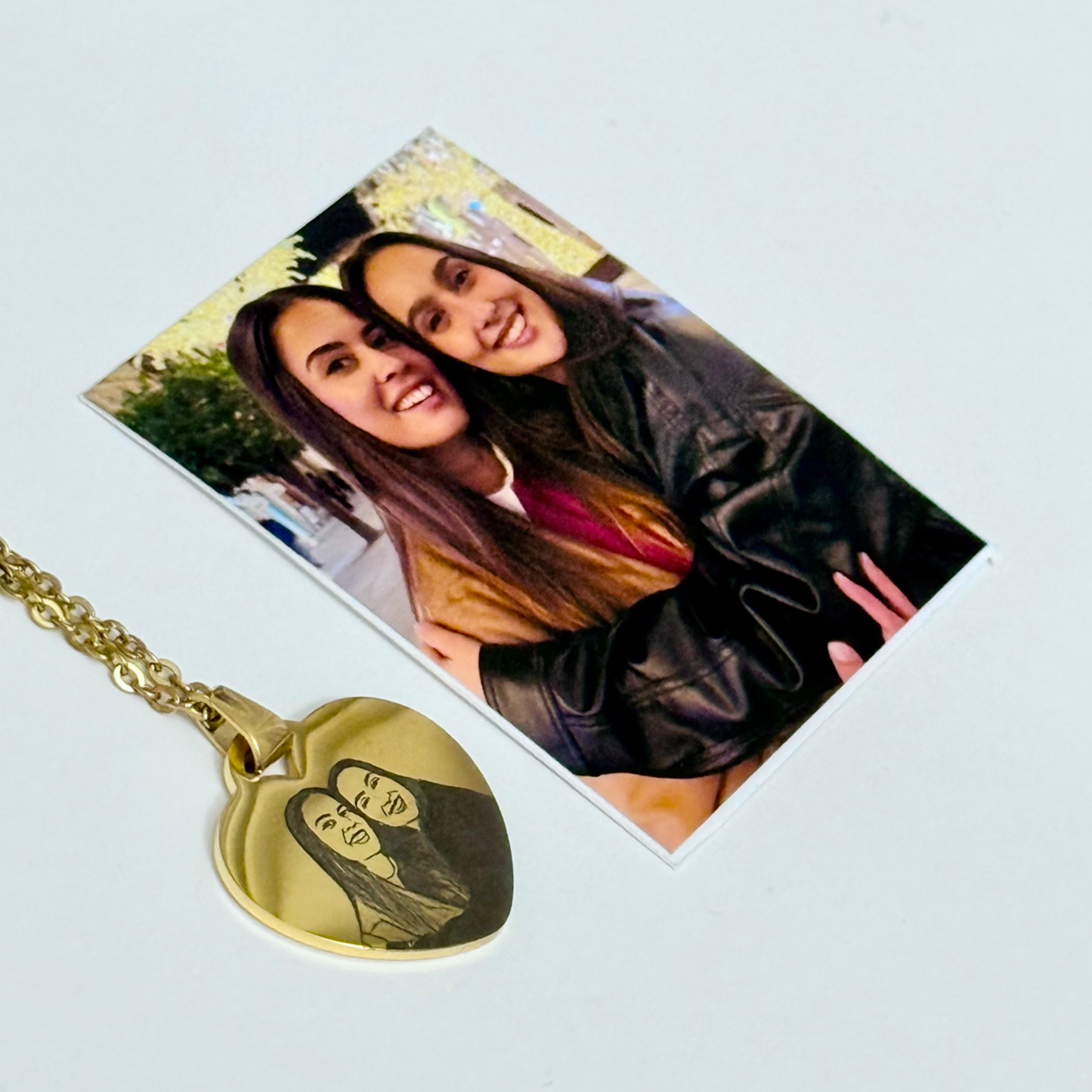 Collar de corazón - Retrato de Persona