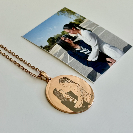 Collar dije redondo - Retrato de Persona