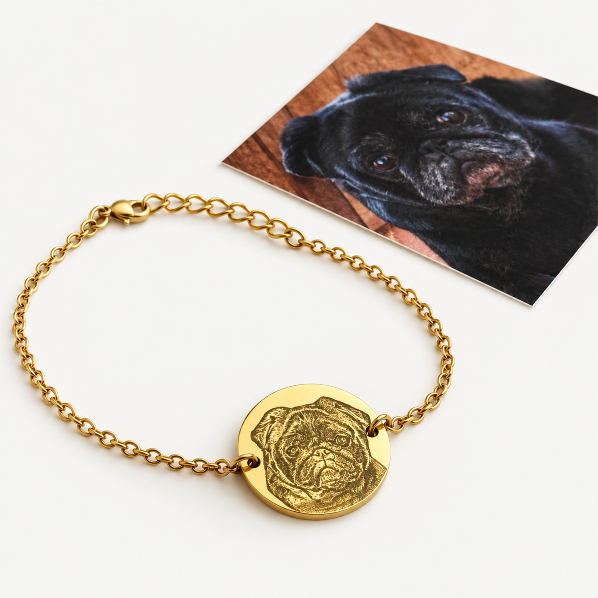 Pulsera con dije redondo